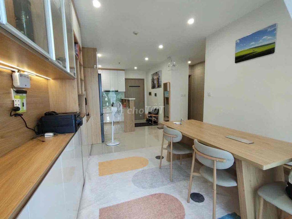 (GẤP) CHO THUÊ CĂN HỘ VINHOME QUẬN 9