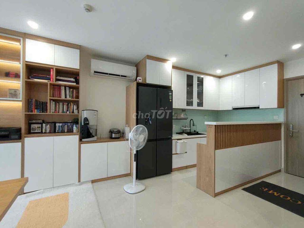 (GẤP) CHO THUÊ CĂN HỘ VINHOME QUẬN 9