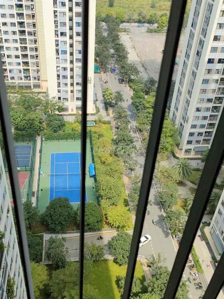 (GẤP) CHO THUÊ CĂN HỘ VINHOME QUẬN 9