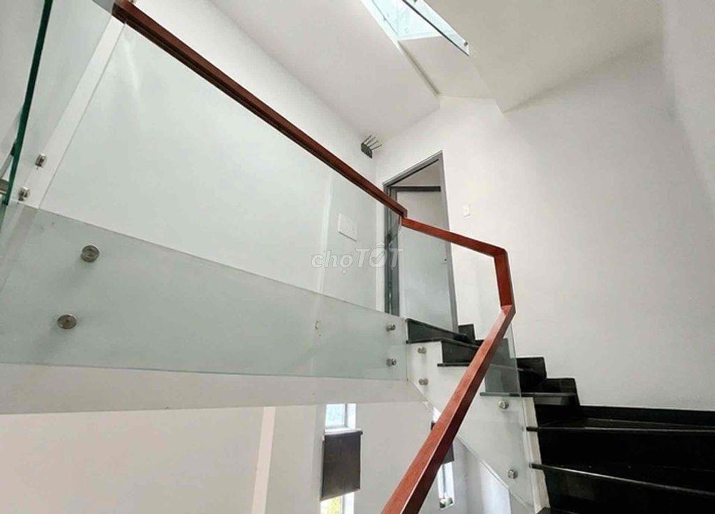 75m2 ,HXH, 3 Tầng , gần Gigamall Phạm Văn Đồng chỉ 6,95 tỷ