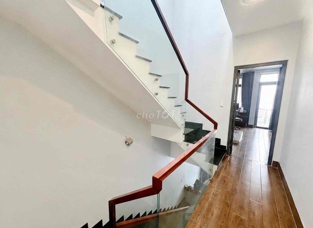 75m2 ,HXH, 3 Tầng , gần Gigamall Phạm Văn Đồng chỉ 6,95 tỷ