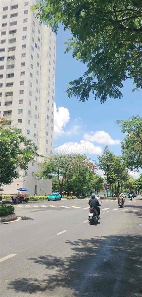 555m2 đất full thổ cư, Chu Văn An Bình Thạnh chỉ 40 tỷ. Ngợp Bank bán.