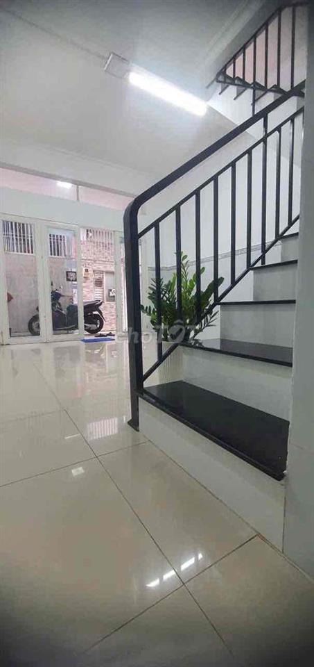 44m2 ,2 tầng 10m là HXH, đường số 2 chỉ 4,6 tỷ.