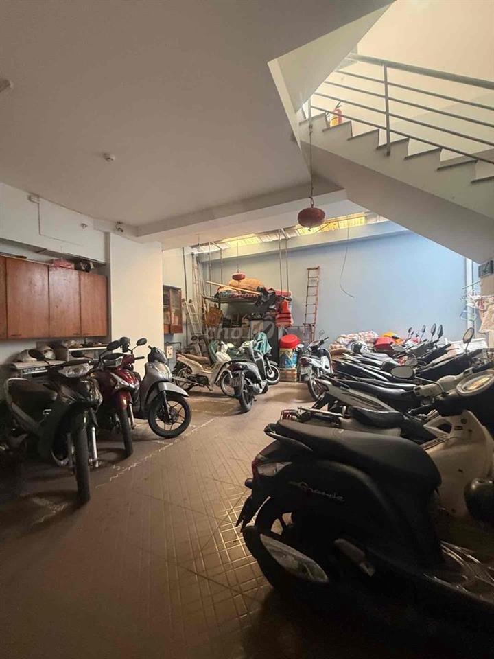 Bán nhà mặt tiền đường 19  Linh Chiểu Thủ Đức dòng tiền 80 tr/tháng