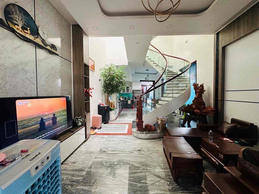 Bán nhà khu bên sông Hiệp Bình Chánh.138 m2 ,3 tầng chỉ 13,5 tỷ