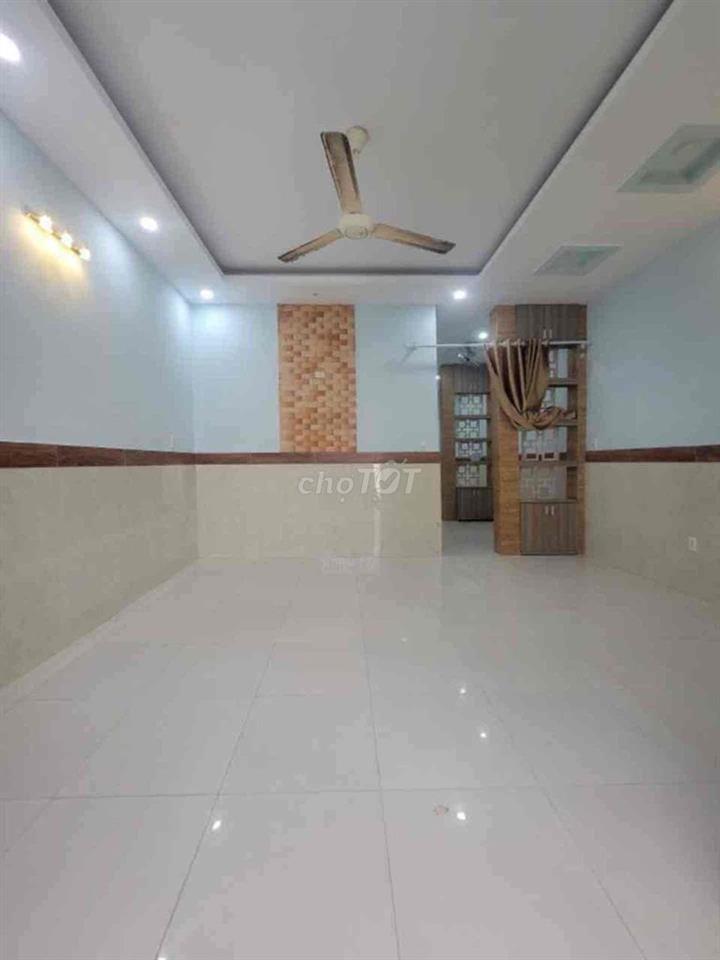 Bán nhà ngay chợ Bình Triệu 98m2 ,2 tầng chỉ 6,65 tỷ