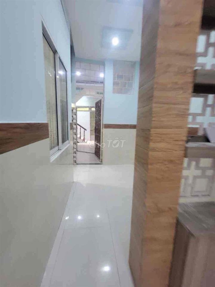 Bán nhà ngay chợ Bình Triệu 98m2 ,2 tầng chỉ 6,65 tỷ