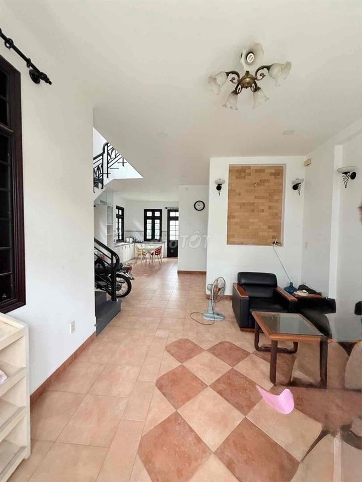 Biệt thự 260 m2  chỉ 18,9 tỷ hẻm xe hơi ,Đặng Văn Bi , ĐH  Kiến Trúc
