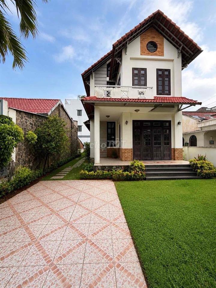 Biệt thự 260 m2  chỉ 18,9 tỷ hẻm xe hơi ,Đặng Văn Bi , ĐH  Kiến Trúc