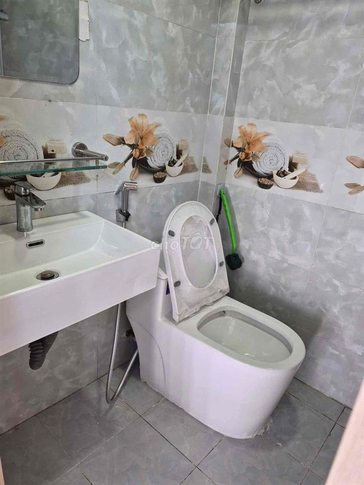 Bán nhà 3,75 tỷ ngay đường số 2 Hiệp Bình Phước. 36 m2 ngay hẻm xe hoi