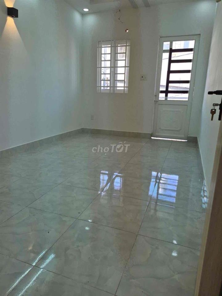 Bán nhà 3,75 tỷ ngay đường số 2 Hiệp Bình Phước. 36 m2 ngay hẻm xe hoi