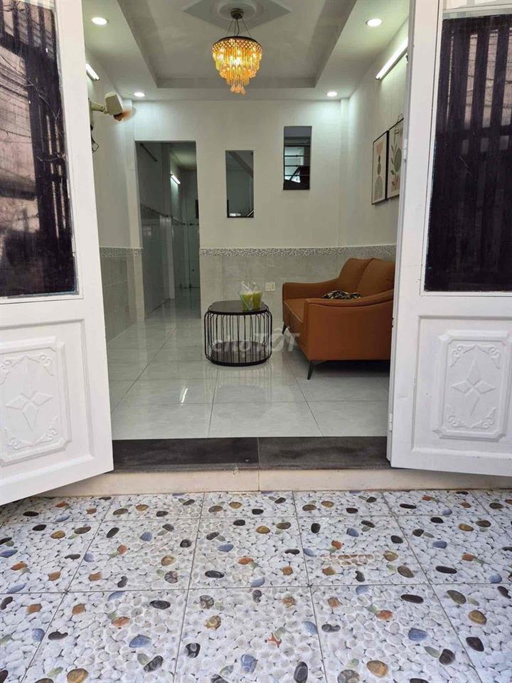 Bán nhà 3,75 tỷ ngay đường số 2 Hiệp Bình Phước. 36 m2 ngay hẻm xe hoi