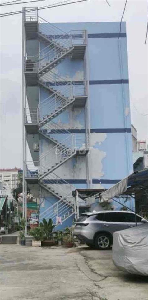 Nhà ngộp bank thương lượng mạnh. Nhà mặt tiền đường ngay Võ Văn Ngân