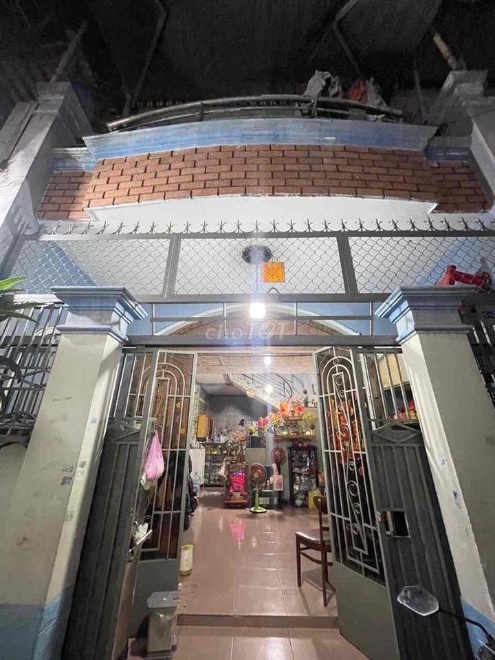 45 m2 nhà 2 tầng Phạm Văn Đồng, p.13 Bình Thạnh chỉ 3,7 tỷ