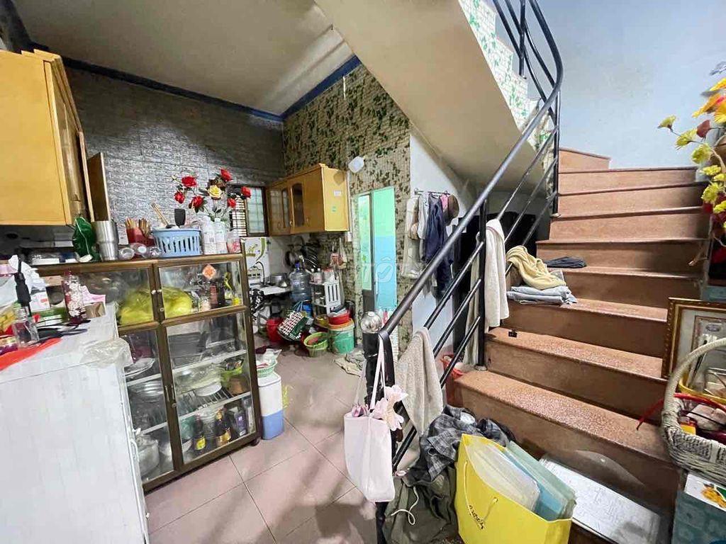 45 m2 nhà 2 tầng Phạm Văn Đồng, p.13 Bình Thạnh chỉ 3,7 tỷ