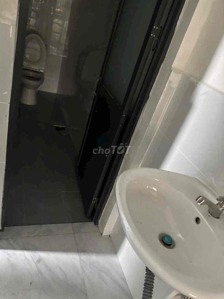 nhà mặt tiền nguyên căn chính chủ cho thuê