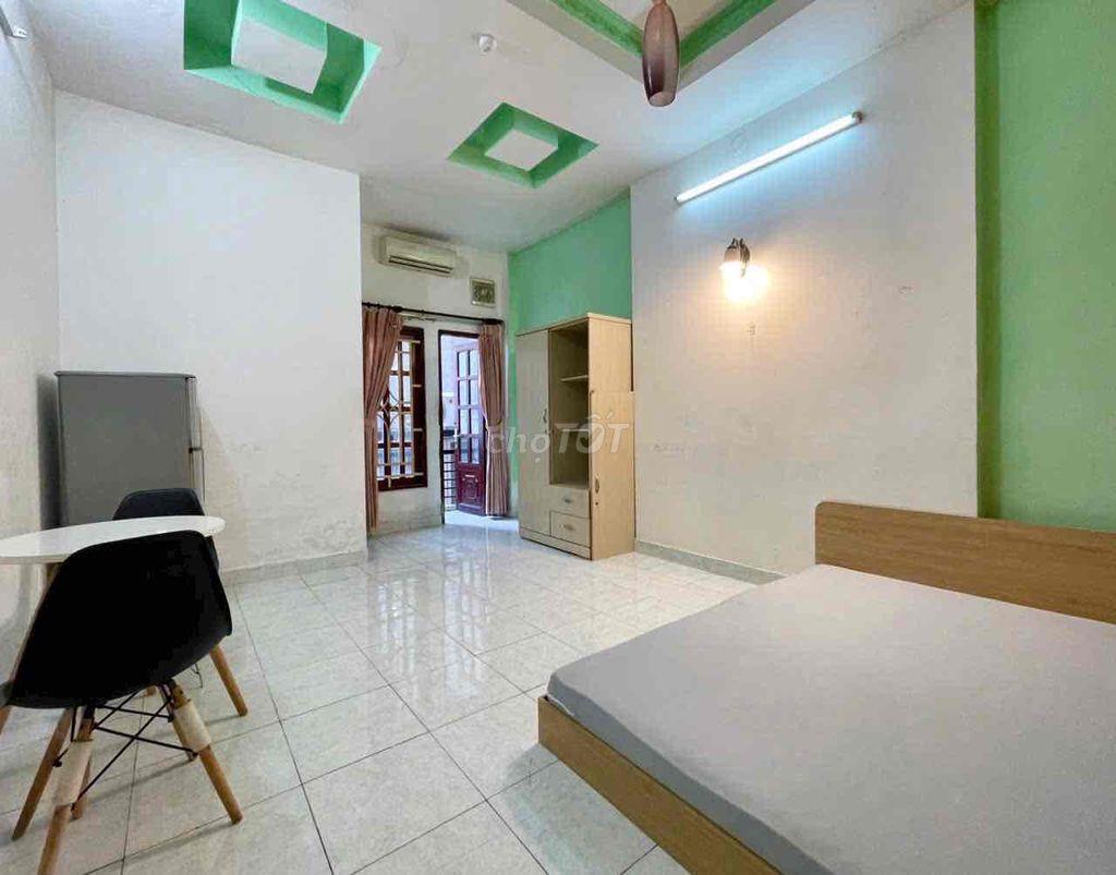 PHÒNG ĐẦY ĐỦ TIỆN NGHI NGAY VÒNG XOAY TRẦN NÃO ( CHÂN CẦU SG )