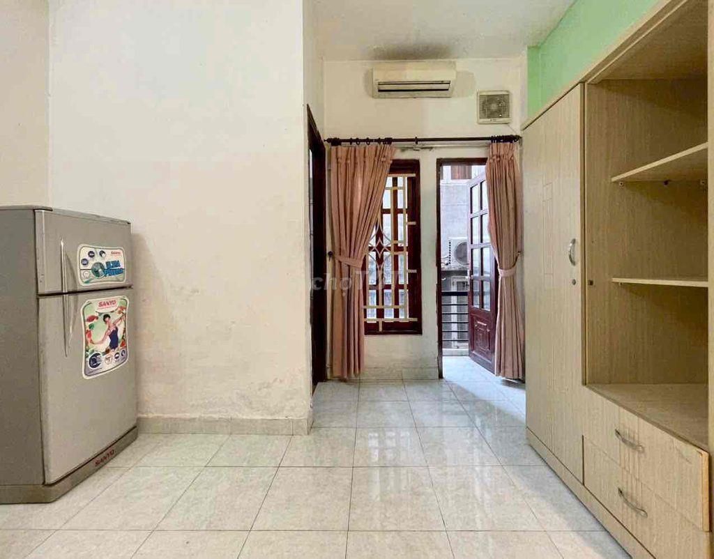 PHÒNG ĐẦY ĐỦ TIỆN NGHI NGAY VÒNG XOAY TRẦN NÃO ( CHÂN CẦU SG )