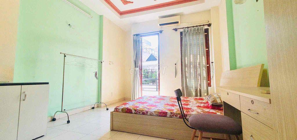 PHÒNG ĐẦY ĐỦ TIỆN NGHI NGAY VÒNG XOAY TRẦN NÃO ( CHÂN CẦU SG )