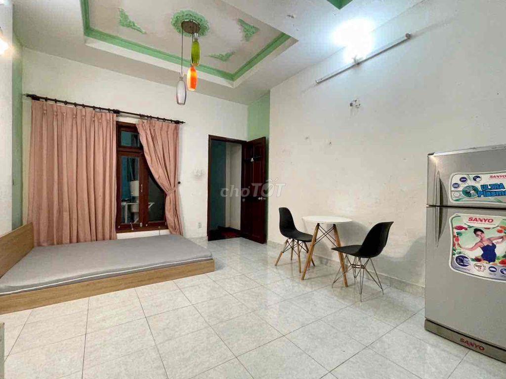 PHÒNG ĐẦY ĐỦ TIỆN NGHI NGAY VÒNG XOAY TRẦN NÃO ( CHÂN CẦU SG )