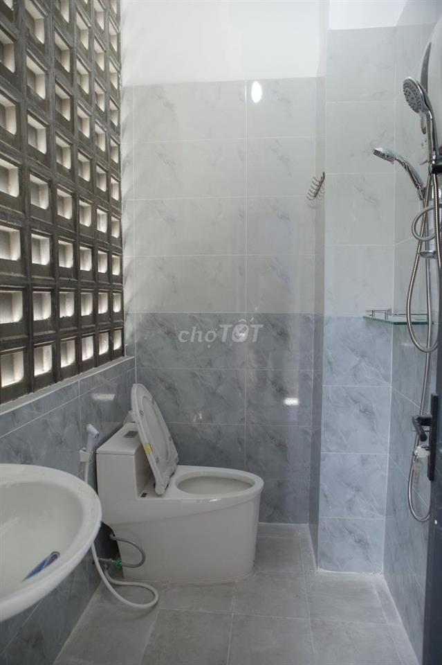 PHÒNG MỚI CHO THUÊ NGAY PHÚ HỮU, KHU CNC