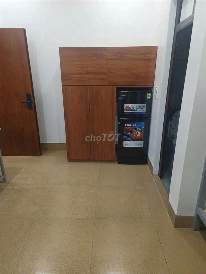 cho thuê phòng cổng sau trường phenika cách 200m 