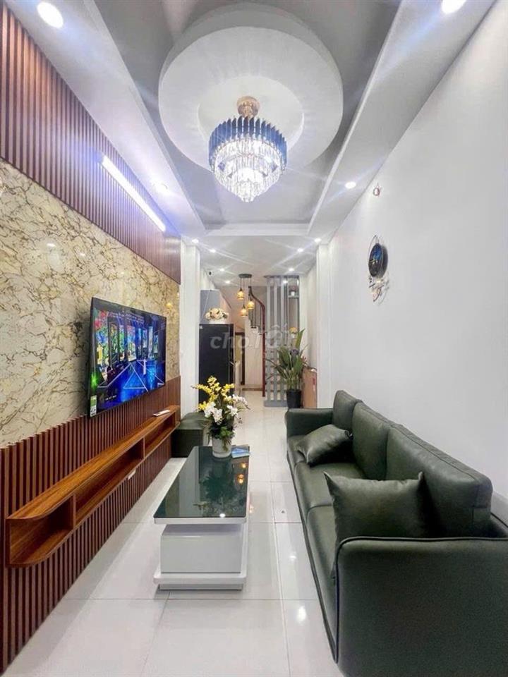 Nhà phố Tôn Thất Tùng - 5 tầng 3 ngủ, full nội thất, ngõ nông gần phố