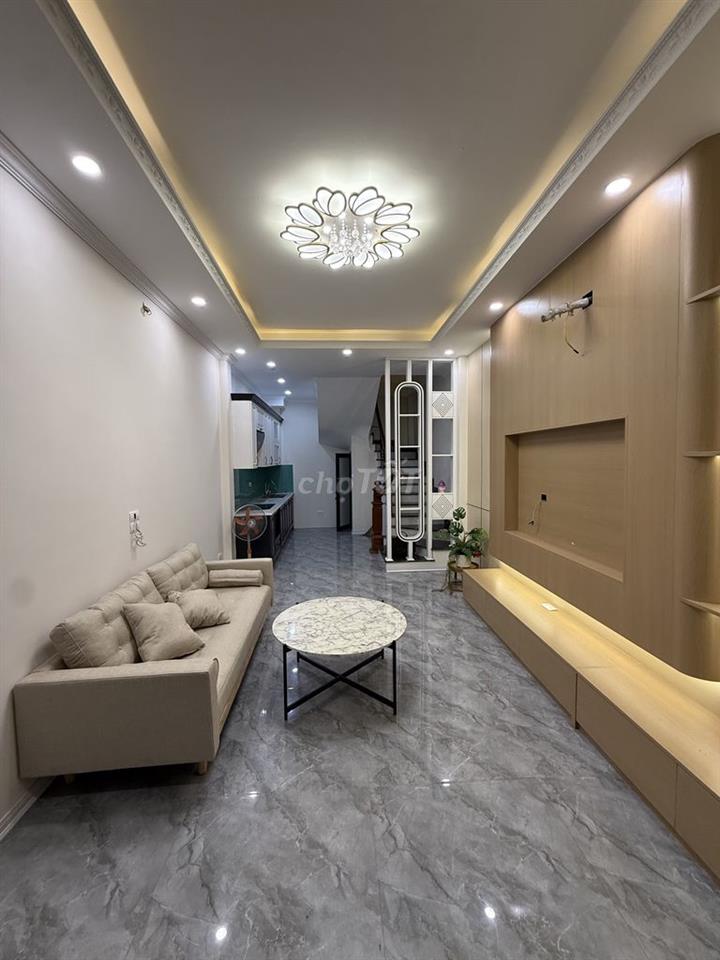 Cho thuê nhà vị trí trung tâm