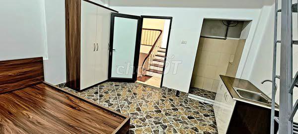 Tôi chính chủ cho thuê phòng ngõ 1333 Giải Phóng giá 2tr5