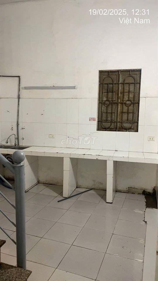 Cho Thuê nhà 100m2 giá 7tr Nguyễn văn giáp sau sân Mỹ đình