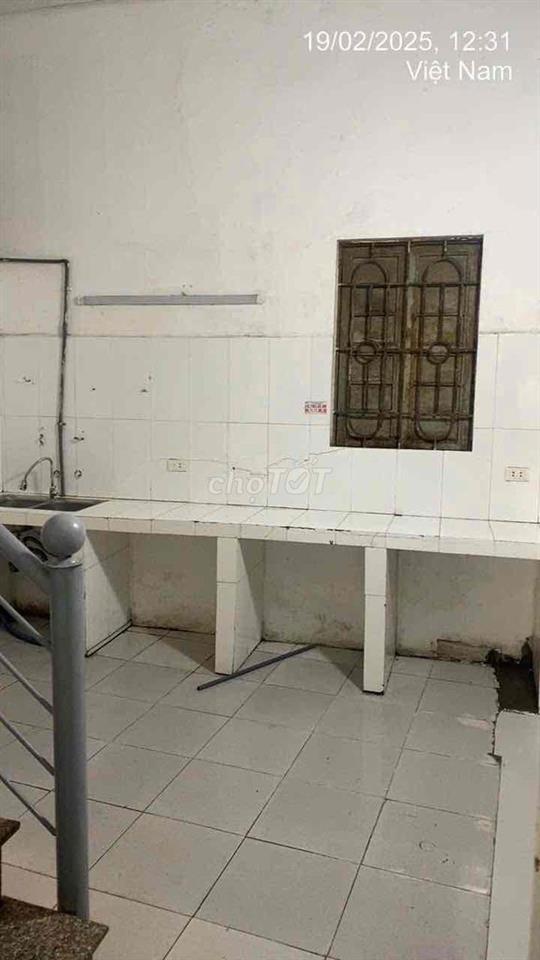 Cho Thuê nhà sau sân Mỹ Đình 6,5 triệu đường nguyễn Văn Giáp
