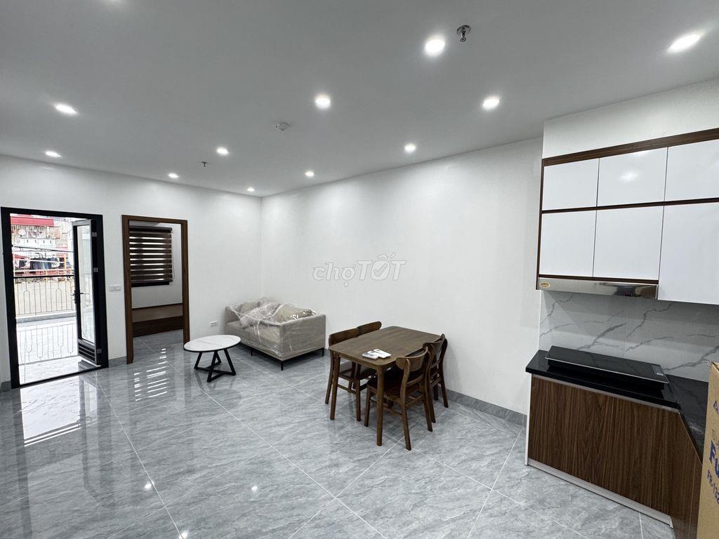 Cho thuê căn hộ 2 ngủ, mặt phố Q.Cầu Giấy