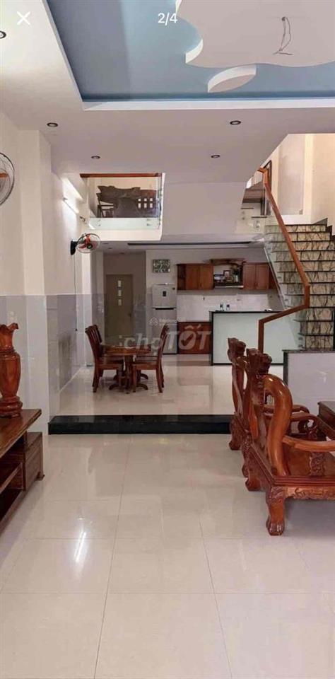 Hót - Nhà Cho Thuê 2 Tầng  đường Phan Triêm - Phường Hoà Xuân