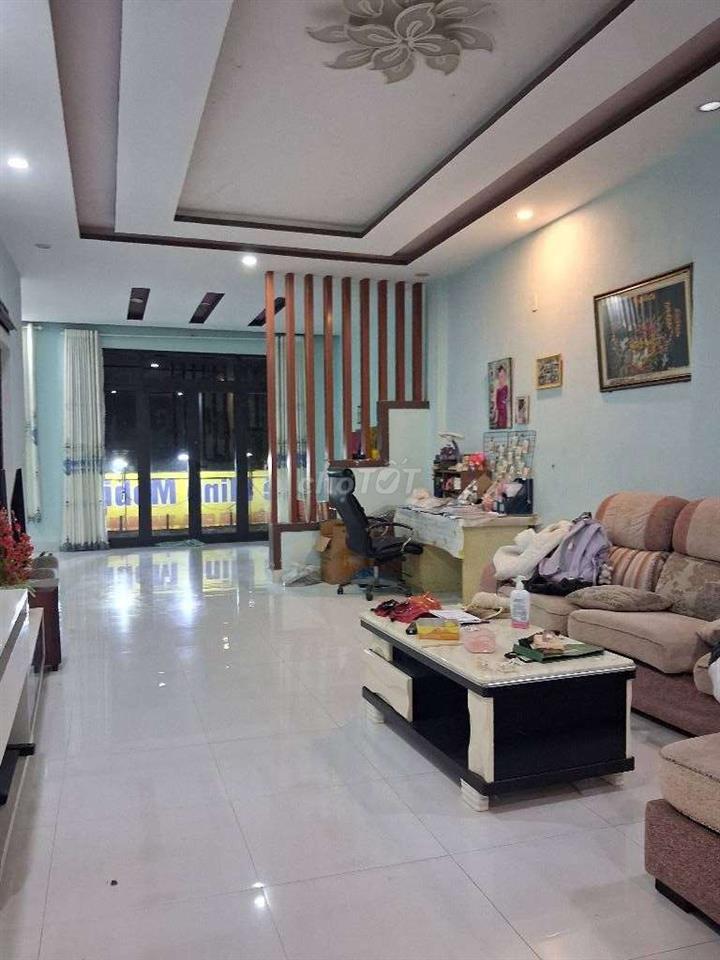 Bán Căn Nhà 2 Tầng Mặt Tiền Đường âu cơ phường liên chiểu TP Đà Nẵng