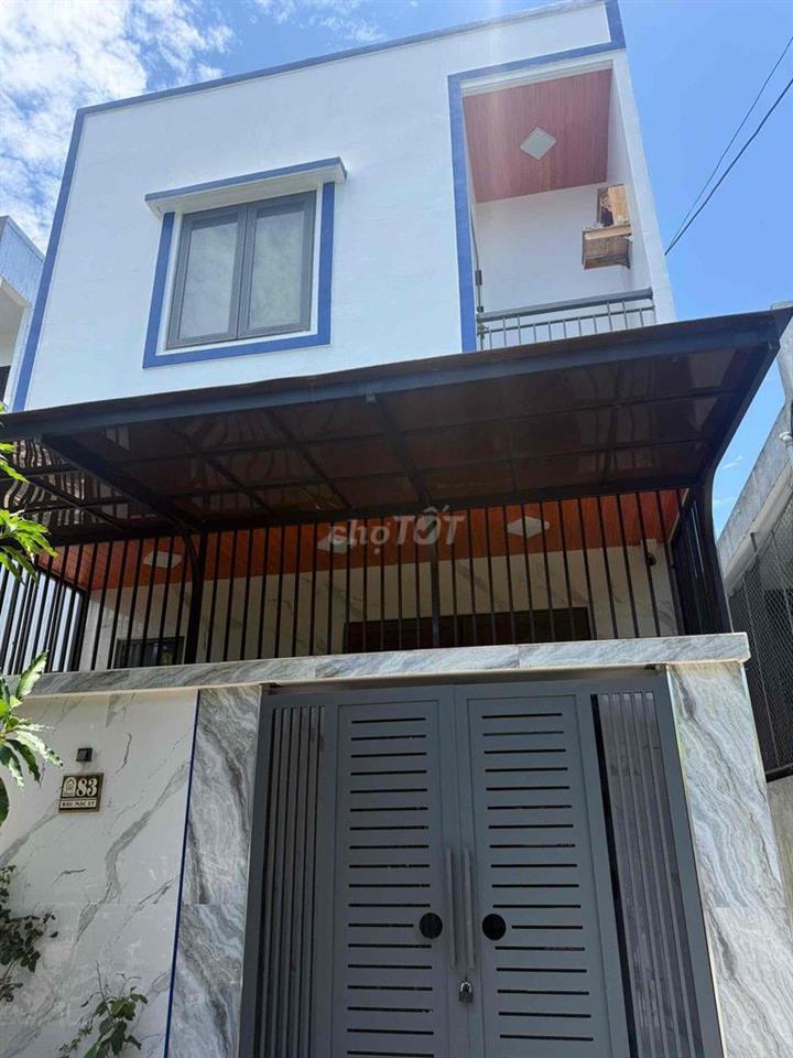 Bán nhà đẹp nội thất sang trong,sau nhà có dãy phòng cho thuê