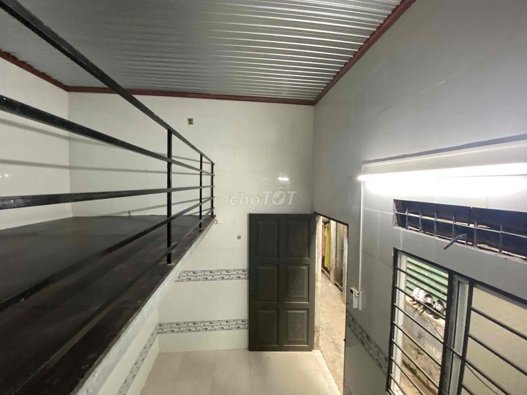Phòng trọ gác lửng 90/12 Đồng Kè