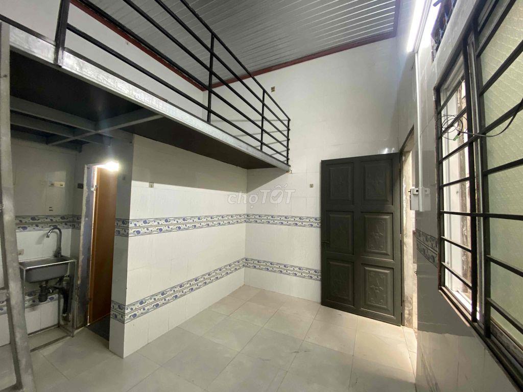 Phòng trọ gác lửng 90/12 Đồng Kè