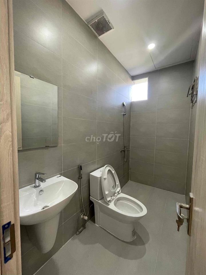PHÒNG CUỐI CÙNG CĂN HỘ SIÊU ĐẸP 3 MẶT THOÁNG