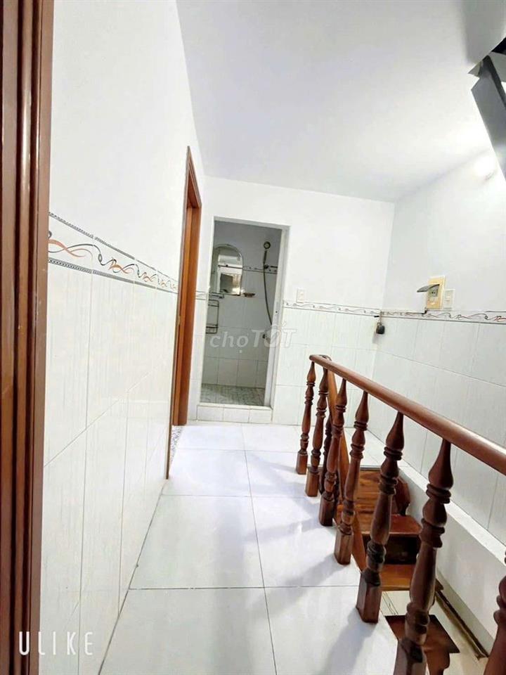 cần bán nhà sổ hồng riêng phường dĩ an bình dương 