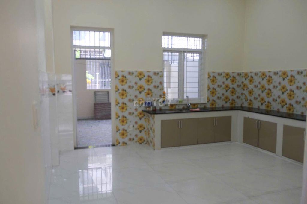 CHÍNH CHỦ BÁN NHÀ MẶT TIỀN QUỐC LỘ 13 – GOLDEN CENTER CITY, BẾN CÁT