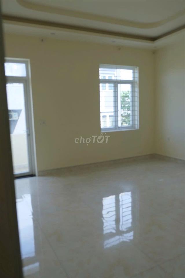 CHÍNH CHỦ BÁN NHÀ MẶT TIỀN QUỐC LỘ 13 – GOLDEN CENTER CITY, BẾN CÁT