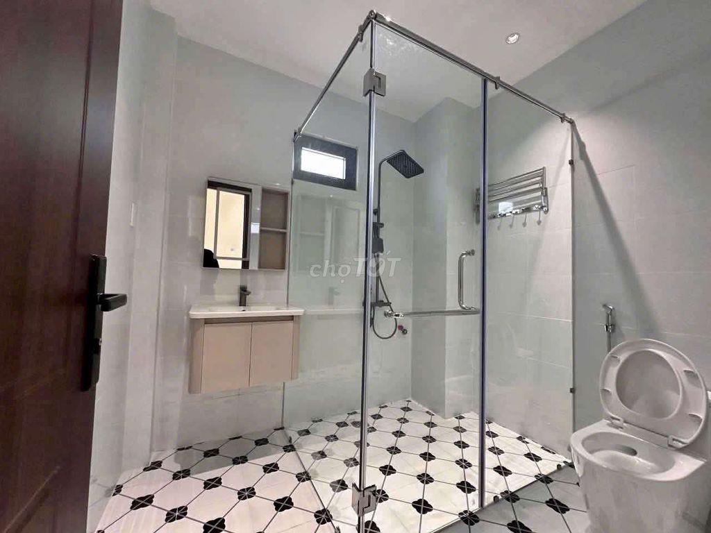 BIỆT THỰ SÂN VƯỜN 282M2 GIÁP RANH BÌNH CHÁNH 
