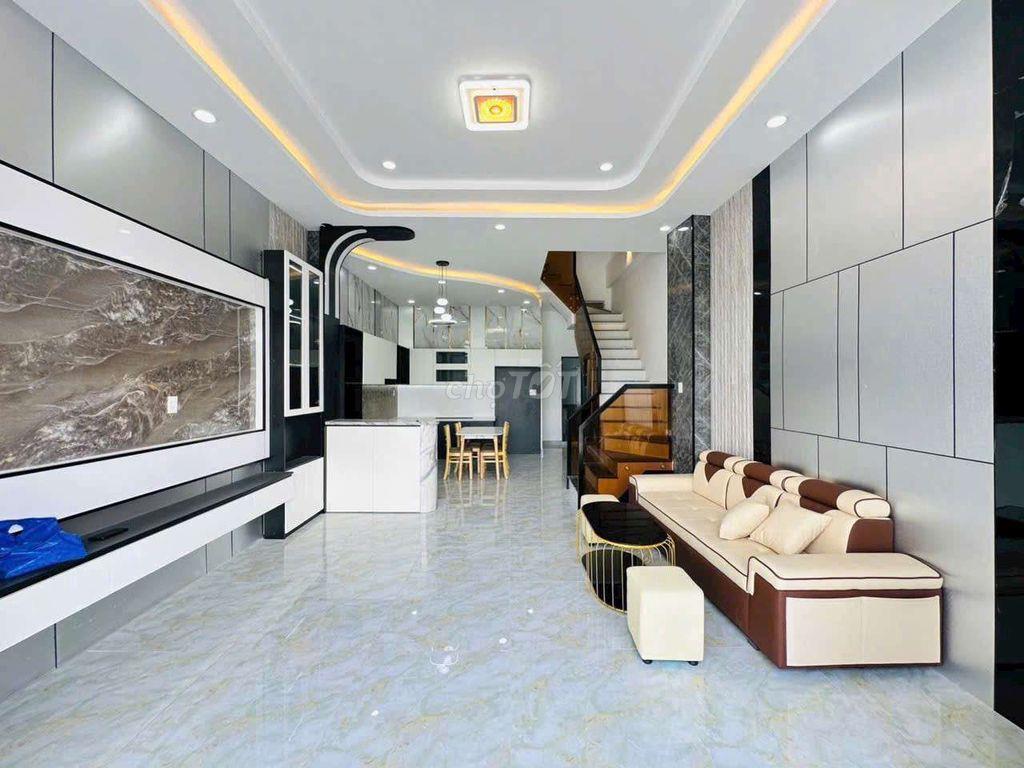 NHÀ MẶT TIỀN GẦN KHU CÔNG NGHIỆP CẦU TRÀM FULL NỘI THẤT 