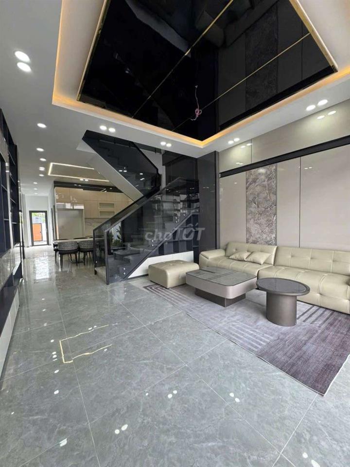 NHÀ PHỐ SÂN VƯỜN 140M2 GẦN TRƯỜNG TIỂU HỌC LONG KHÊ TRỌN GÓI 2 TỶ 750