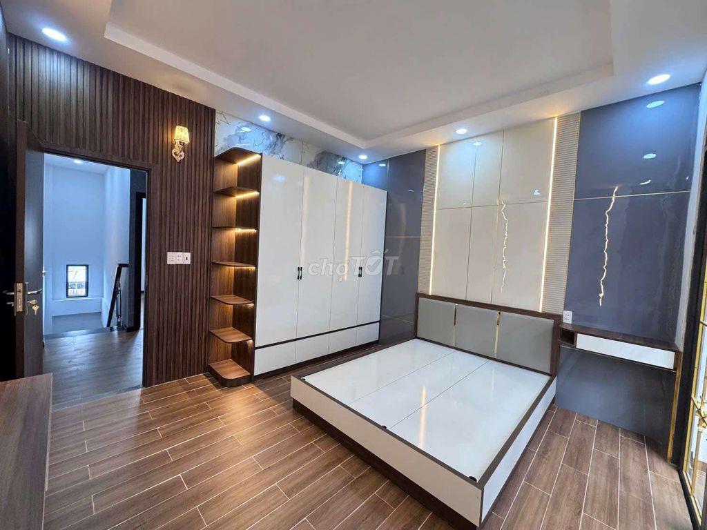 NHÀ 2 TẦNG GẦN CHỢ RẠCH KIẾN TẶNG FULL NỘI THẤT 