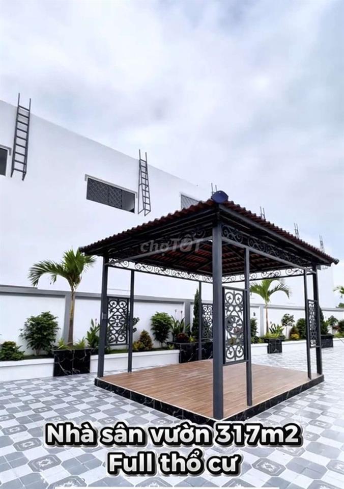 VILLA SÂN VƯỜN 317M2 GẦN KHU CÔNG NGHIỆP CẦU TRÀM FULL NỘI THẤT 