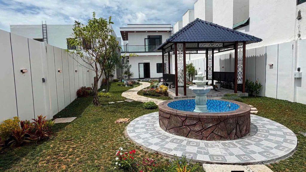 VILLA SÂN VƯỜN 590M2 FULL NỘI THẤT GẦN ĐINH ĐỨC THIỆN