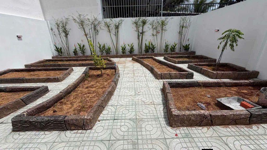 VILLA SÂN VƯỜN 590M2 FULL NỘI THẤT GẦN ĐINH ĐỨC THIỆN