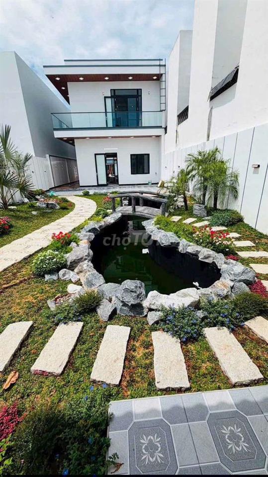 VILLA SÂN VƯỜN 590M2 FULL NỘI THẤT GẦN ĐINH ĐỨC THIỆN