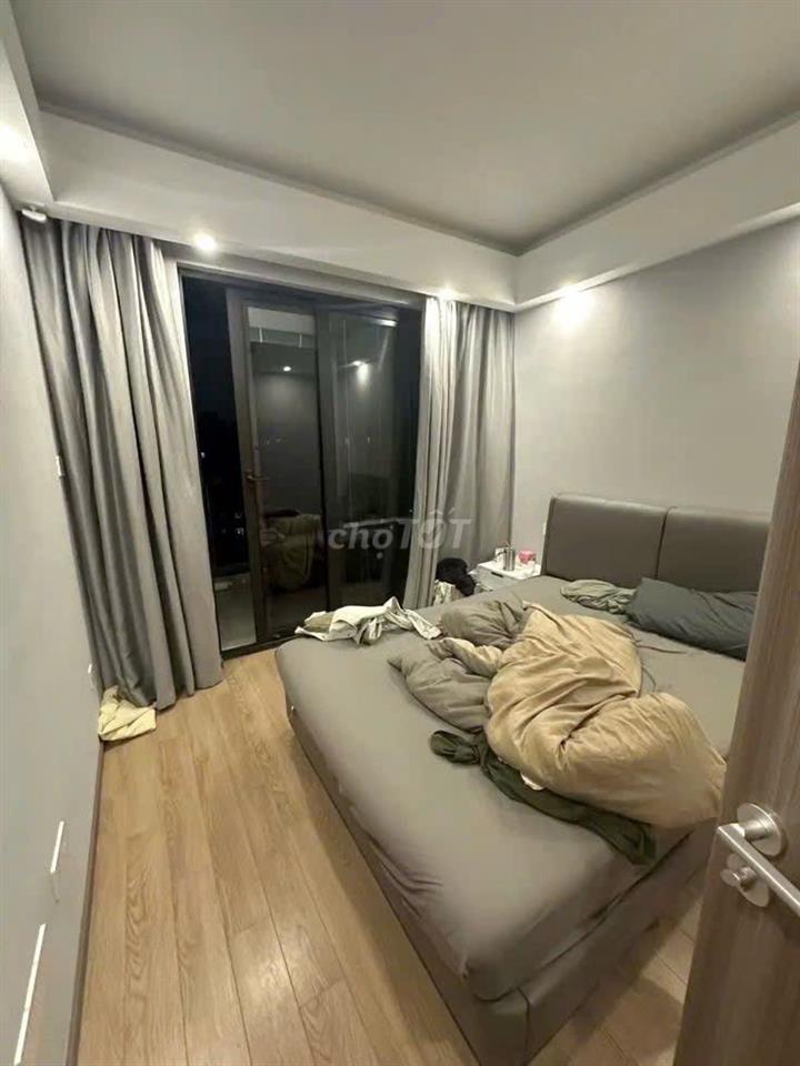 Cho thuê 1 phòng cho nữ nhân viên văn phòng - sinh viên